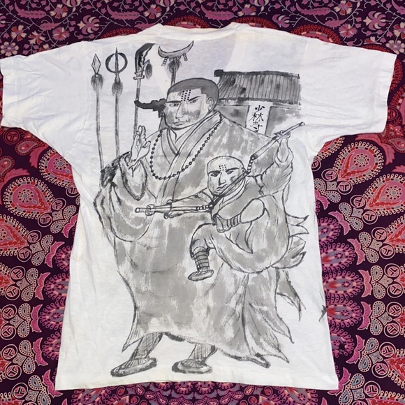 Vintage 80s Hand Drawn Kung-Fu legends T-shirt. Size L. See measurements - Picture 10 of 12